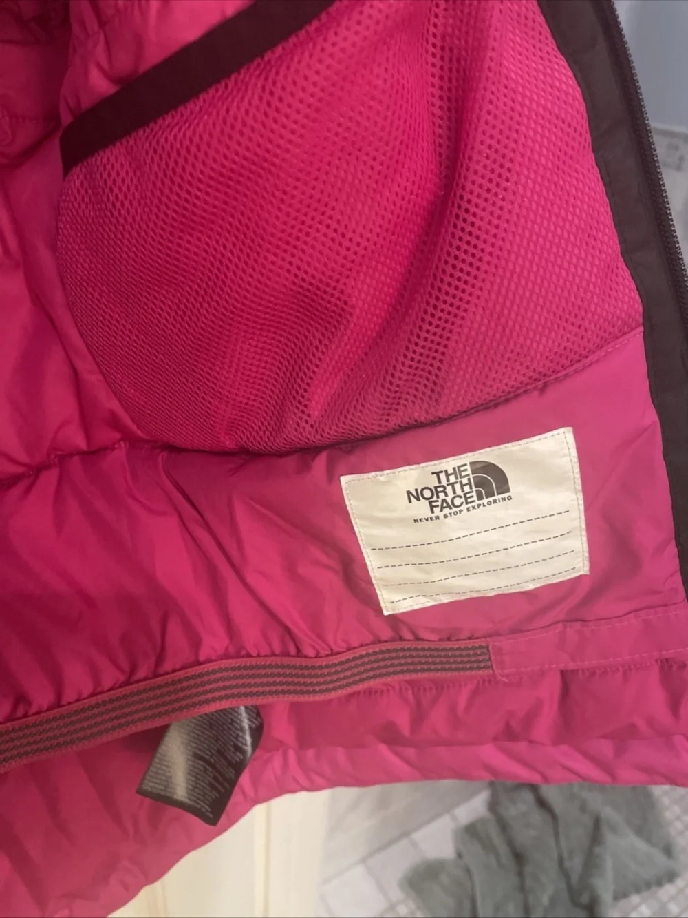 The North Face Girls Kids Pink Freedom Insulated Water Repellent Jacket, M(10)